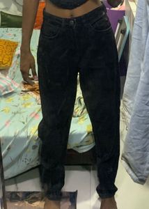 Black High-Waisted Jeans
