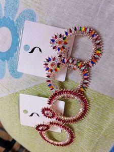 One Model And Multiple Colour Earrings