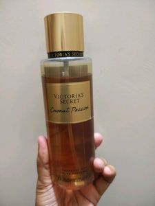 Victoria&#39;s Secret Coconut Passion