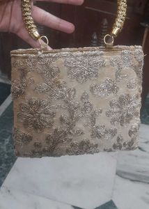 Elegant Floral Embroidered Evening Bag