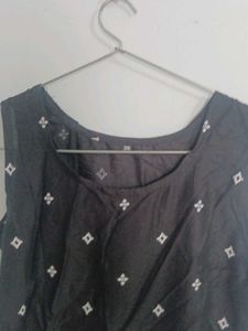 Black Kurti