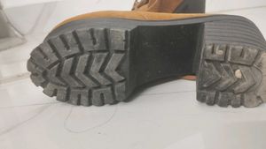 Women&#39;s Brown Heeled Boots