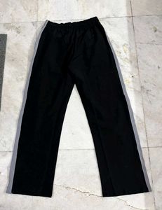 NIKE STRAIGHT FIT BLACK GREY TRACKPANTS L(32-34)