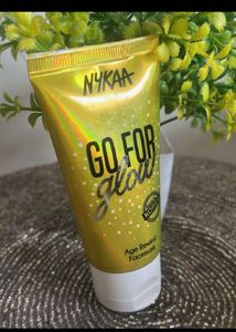 NYKAA Go For Glow Facemask