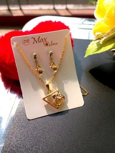 Elegant Necklace Set