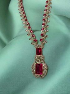 Elegant Necklace Set