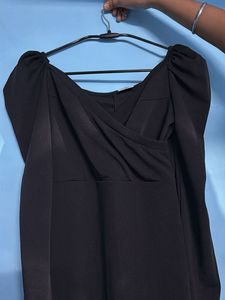 Chic Black Bodycon Midi Dress
