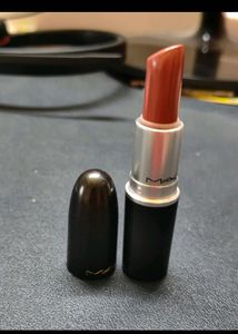 Combo Of MAC lipstick Plumpfull &amp; Smoked Almond