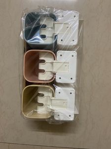 Self Adhesive Plastic Wall Mounted Toothbrush Hold
