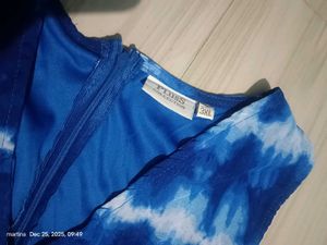 Stylish Blue Tie-Dye Maxi Dress