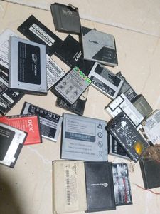 Mixed Lot of Phone Batteries