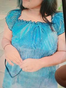 black nd white top for women