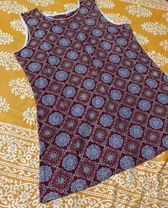 Patterned Casual Short Kurti