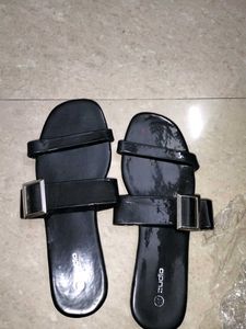 Zudio Black Flats