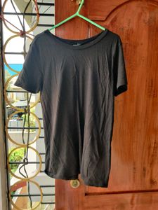 Basic Black Tshirt