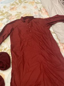 Meroon Stiched Kurtha