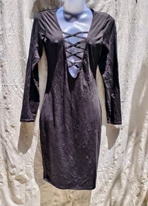 4.27.4 SEXY DEEP NECK BODYCON
