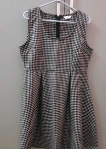 Houndstooth Sleeveless Dress