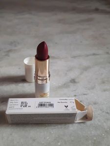 Myglamm Lit Moist &amp; Satin Matte Lipstick 1