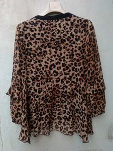 New With Tag Cute Leopard Print Korean Top