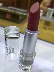 Lakme Lipstick (Shade03)And Elle 18 Compact (01)