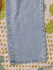 Straight Jeans