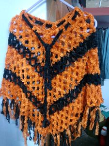 New stylish Poncho🖤🧡