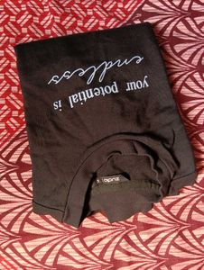 Elegant Black Sweatshirt