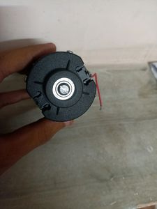 DC Motor With Free Convertor