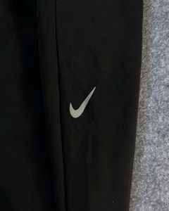 NIKE SWOOSH SWEATPANTS