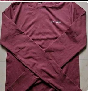 M Size Gym Uper Wear For Girls