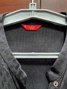 W Kurta