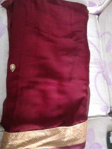 Elegant Maroon Saree with Gold Border