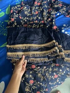 Floral Print Kurta And Pant
