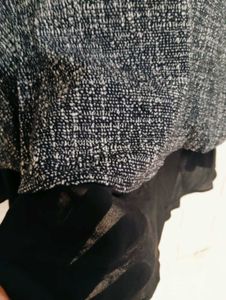 Chic Black &amp; White Top