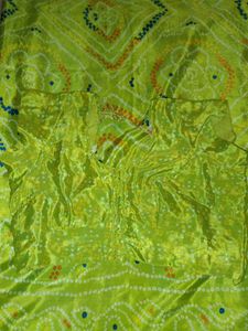 crape Bandhani Saree - Green &amp; Vibrant