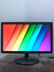 Samsung 19” Led Monitor With touch Control Setting