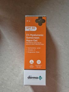 The Derma Co 1% Hyaluronic Sunscreen Aqua Gel