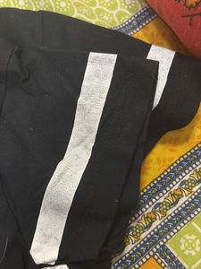 Graphic heart Print Tee