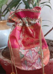 Ethnic Batuva Bag