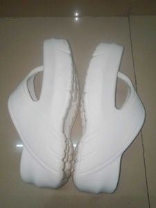 White Glide Flip-Flops