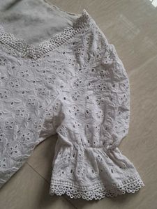Beautiful Lace Cotton White Top 🌺🌿