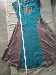Women&#39;s Ethnic Gown 1