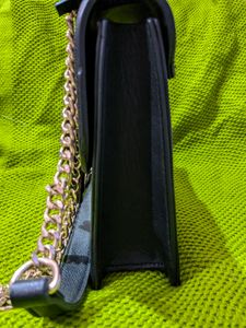 🆕 Forever New Black Sling Bag