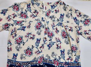 Asthetic Flora Design Top..💕🌟