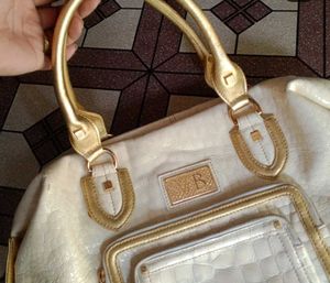 Hand bag