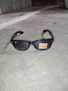 Ray-Ban Wayfarer Shiny Black RW4006