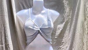13315 CUTE FRONT TWIST TOP
