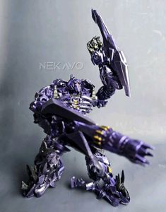 Baiwei TW-1028 Transformers: Shockwave Figure
