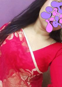red saree